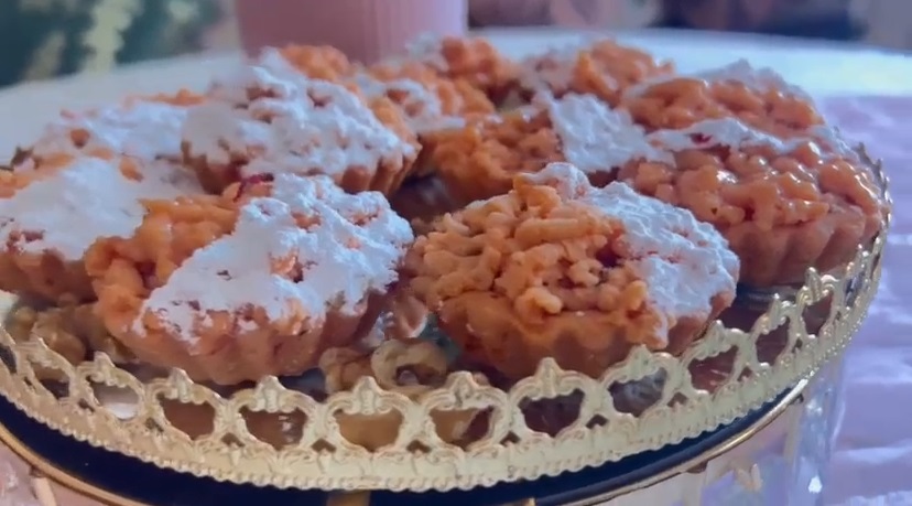 Bandeja de dulces y té